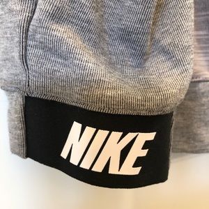 Boys NIKE zip up hoody, size YL/10,12